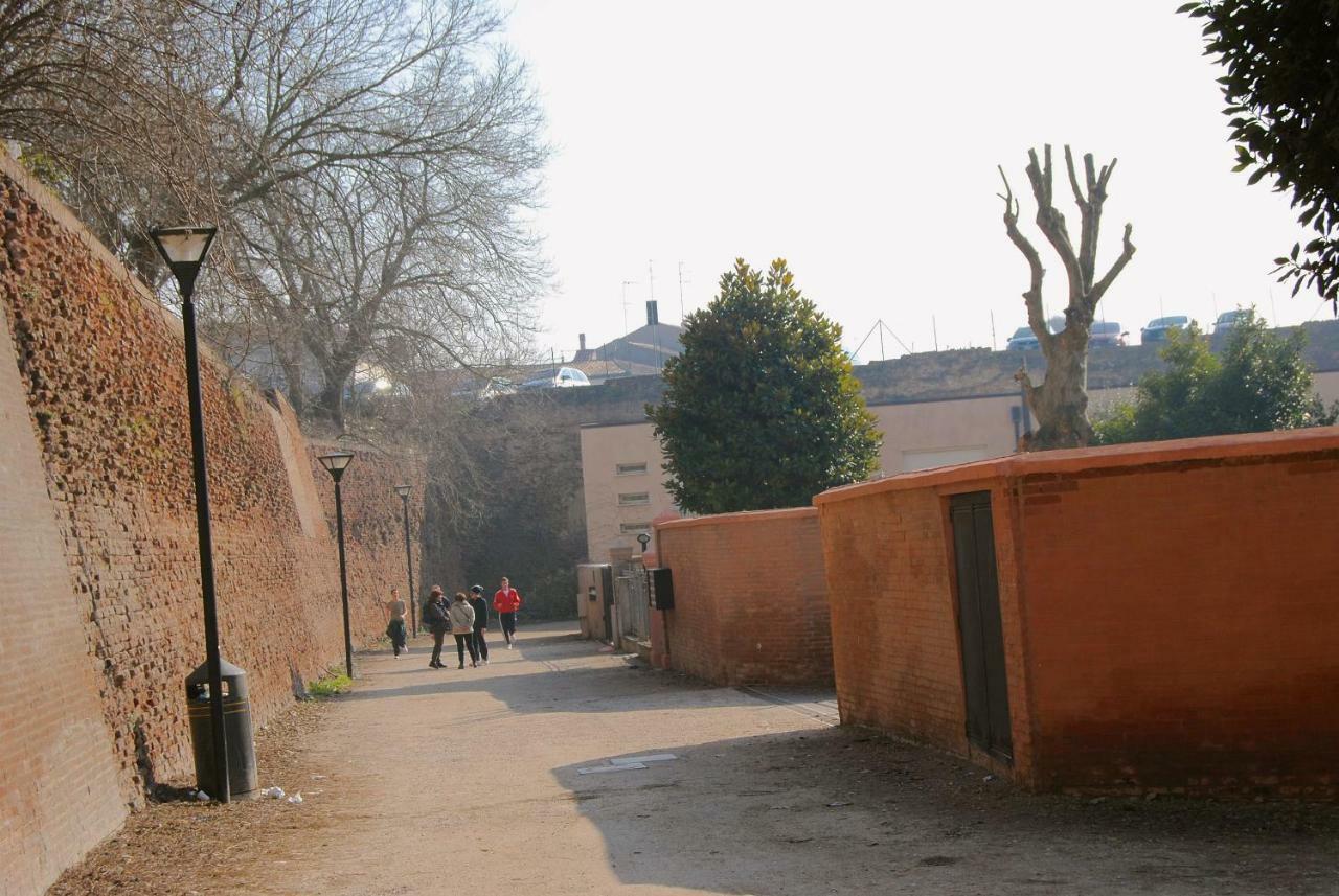 Willa Charming Flat In Centro A Ferrara Con Posto Auto Zewnętrze zdjęcie