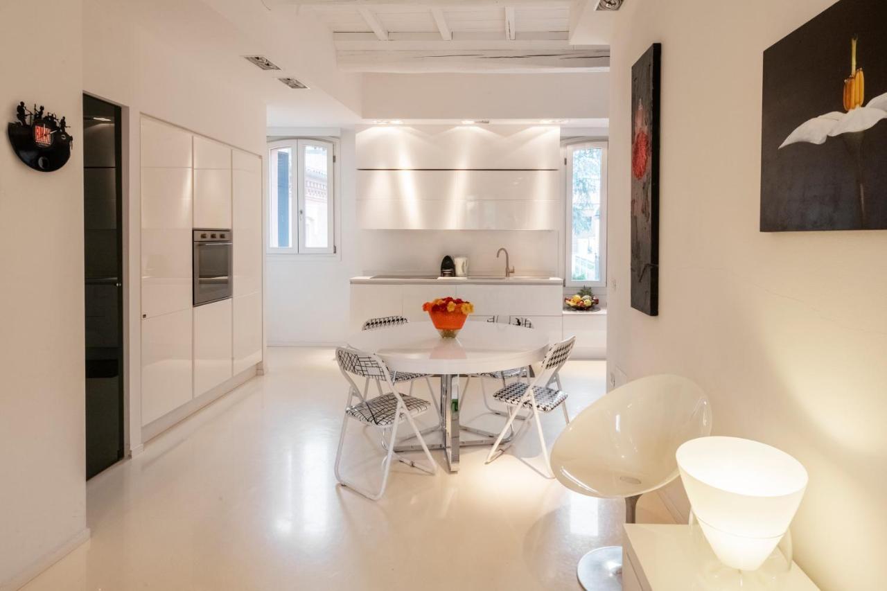 Willa Charming Flat In Centro A Ferrara Con Posto Auto Zewnętrze zdjęcie