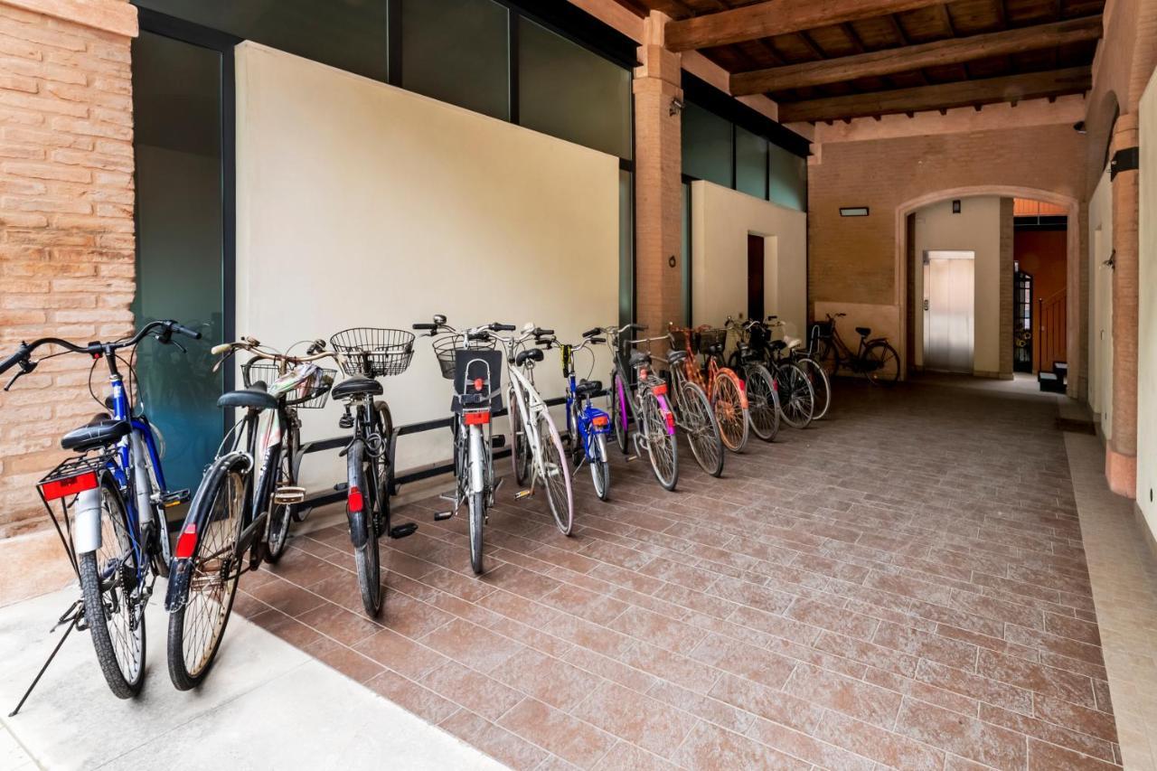 Willa Charming Flat In Centro A Ferrara Con Posto Auto Zewnętrze zdjęcie